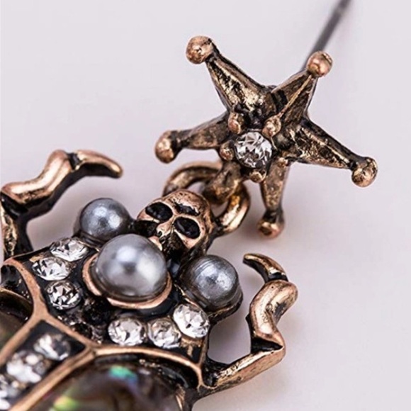 Scarab Beetle Pearl Skull Earrings - Picture 6 of 8